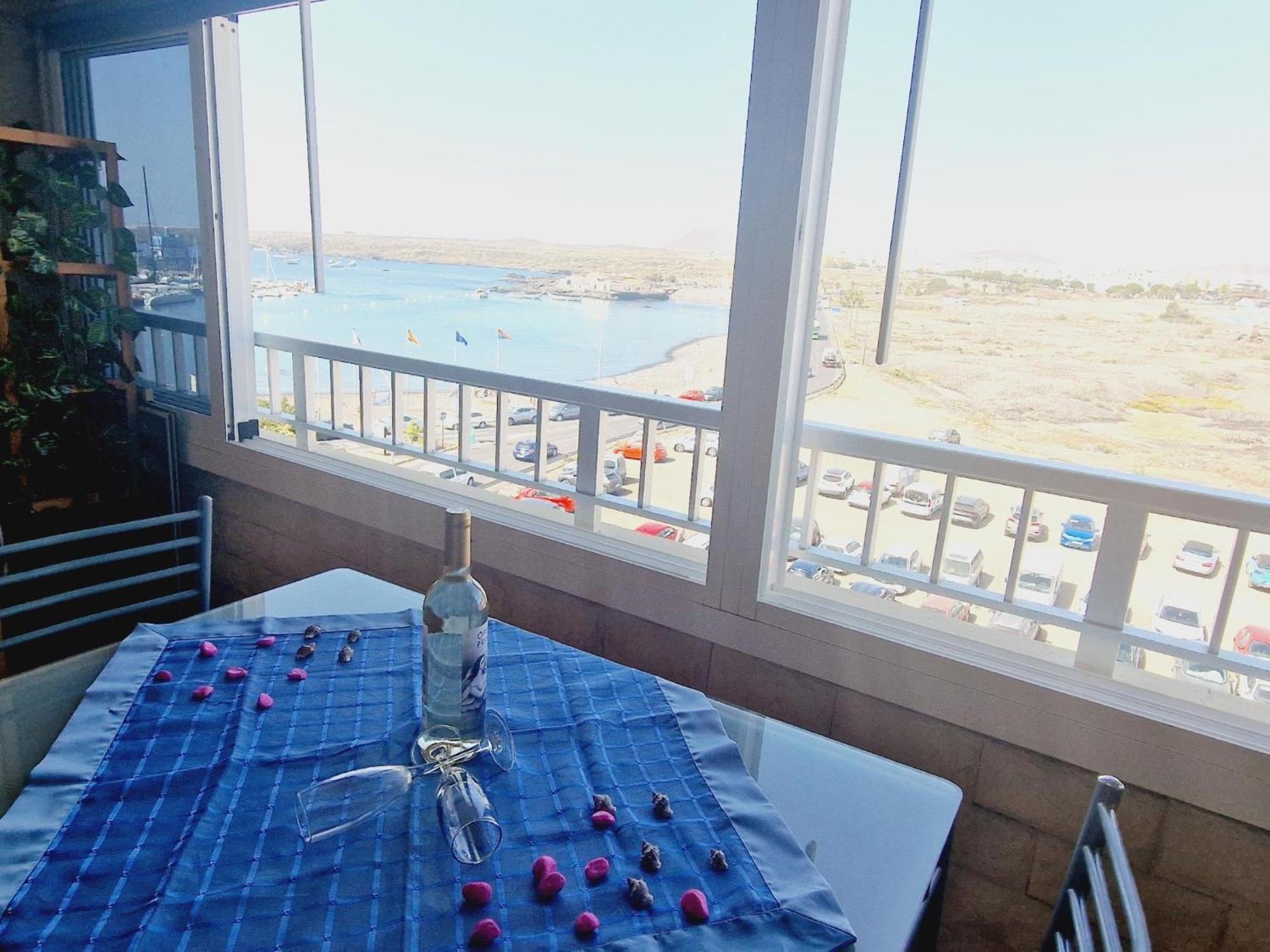 Small Rooftop, Ocean View Arona  Exterior photo
